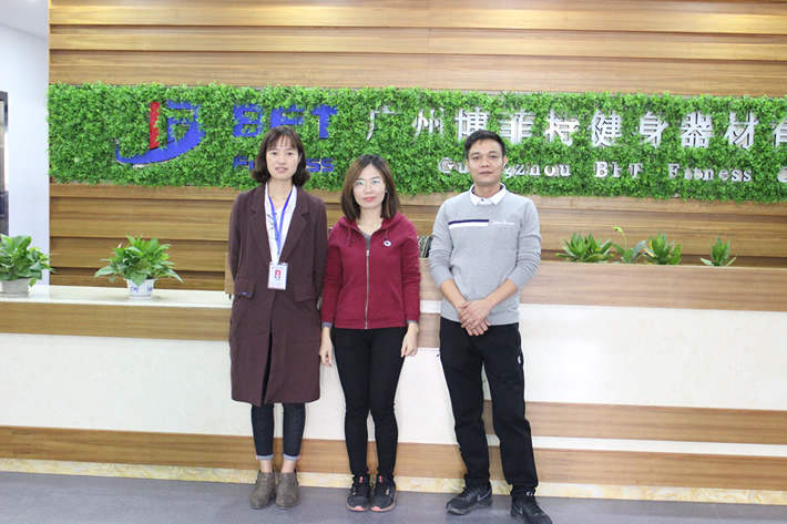 客户在肯尼亚开健身房